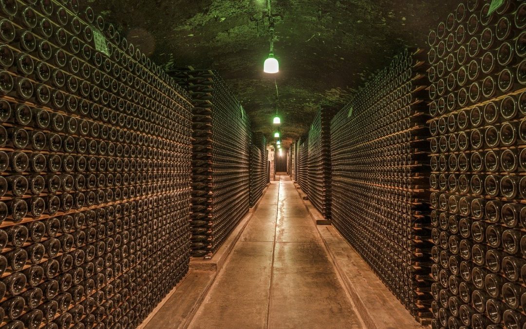 Boire du vin dans une cave est plus chic.